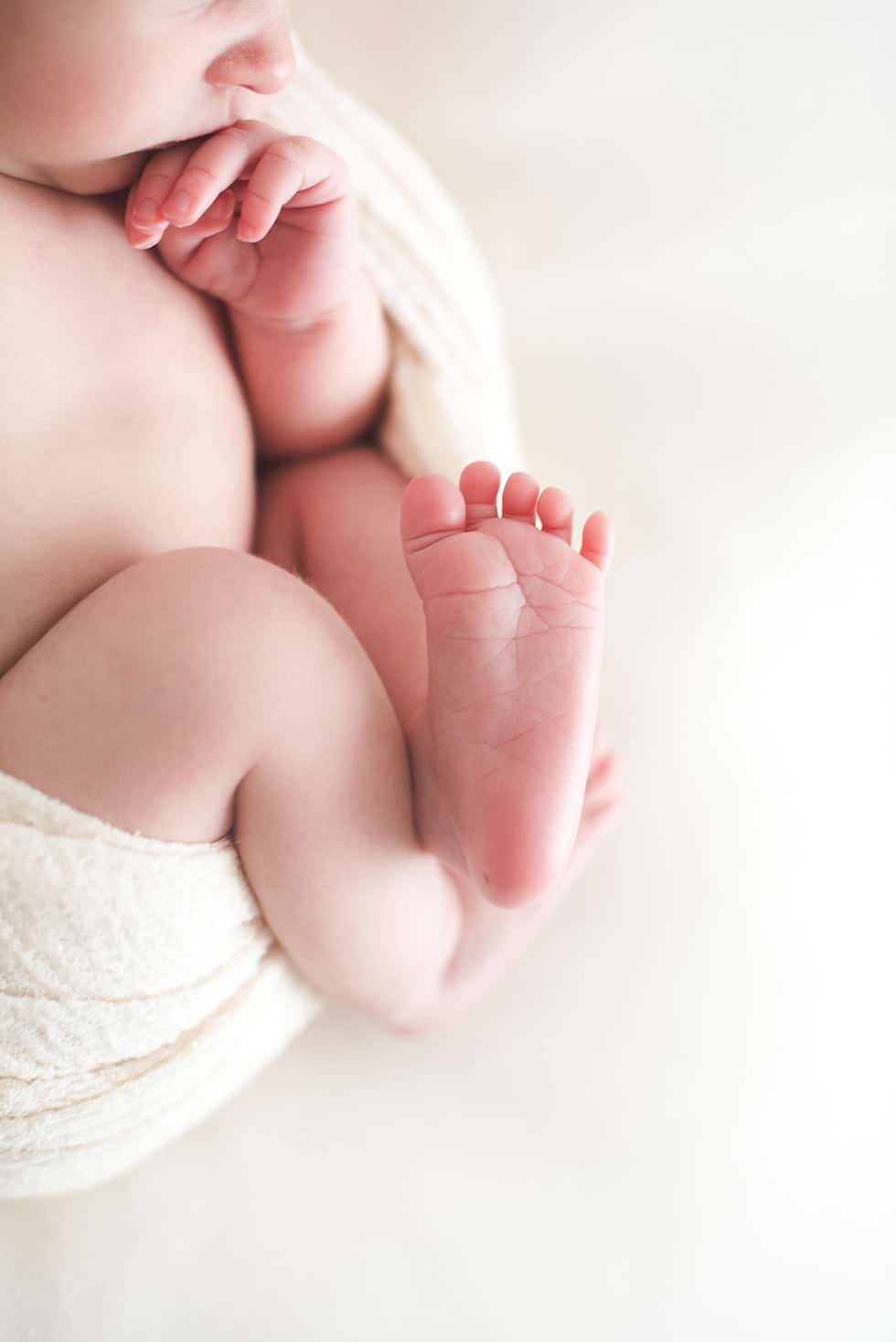 Allison Marie Photography Kansas City Newborn Photographer08